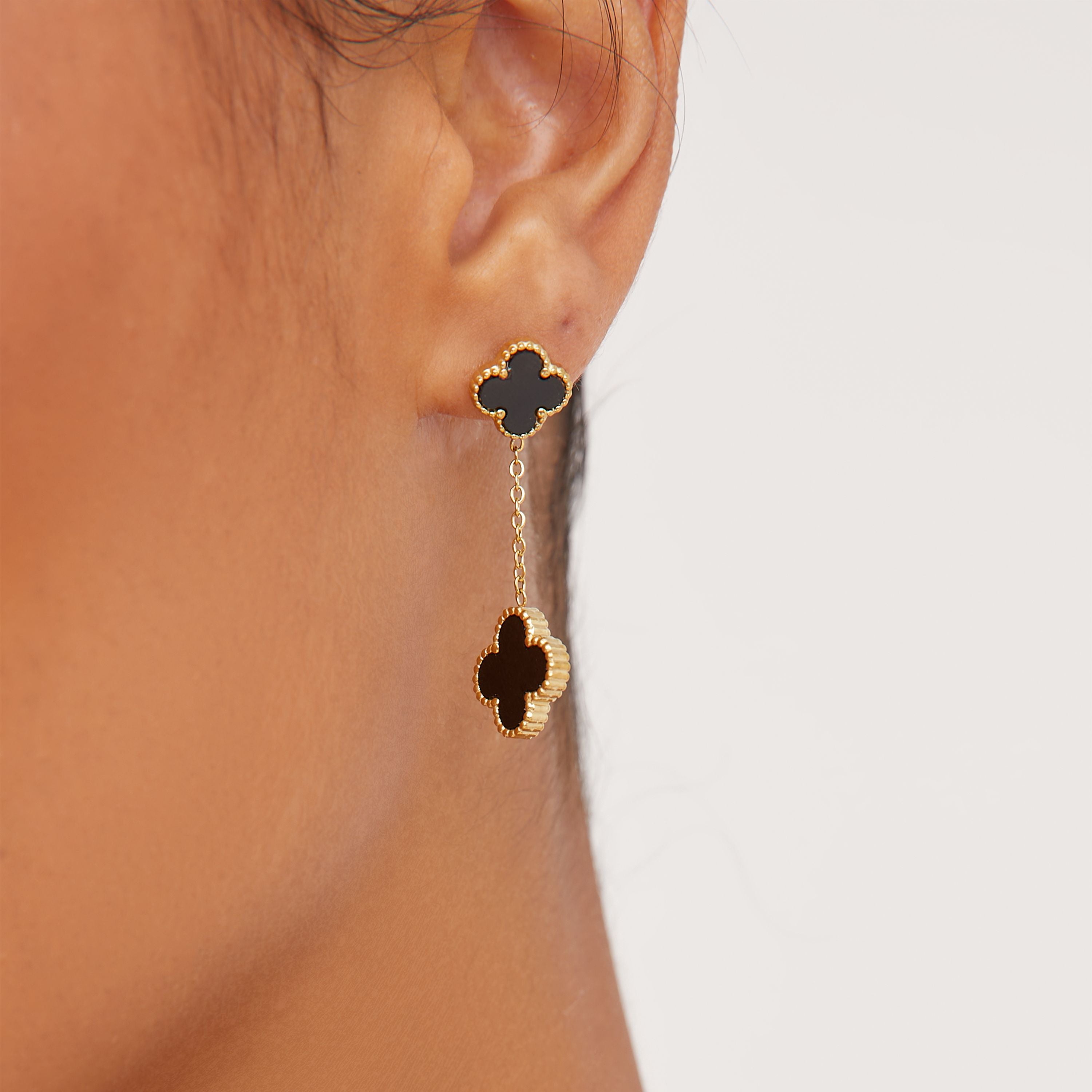 CLOVER EARRINGS IN BLACK AND GOLD